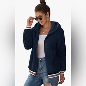 NWT Women’s Teddy Fleece Jacket Large Blue Striped Hooded Full Zip Sherpa